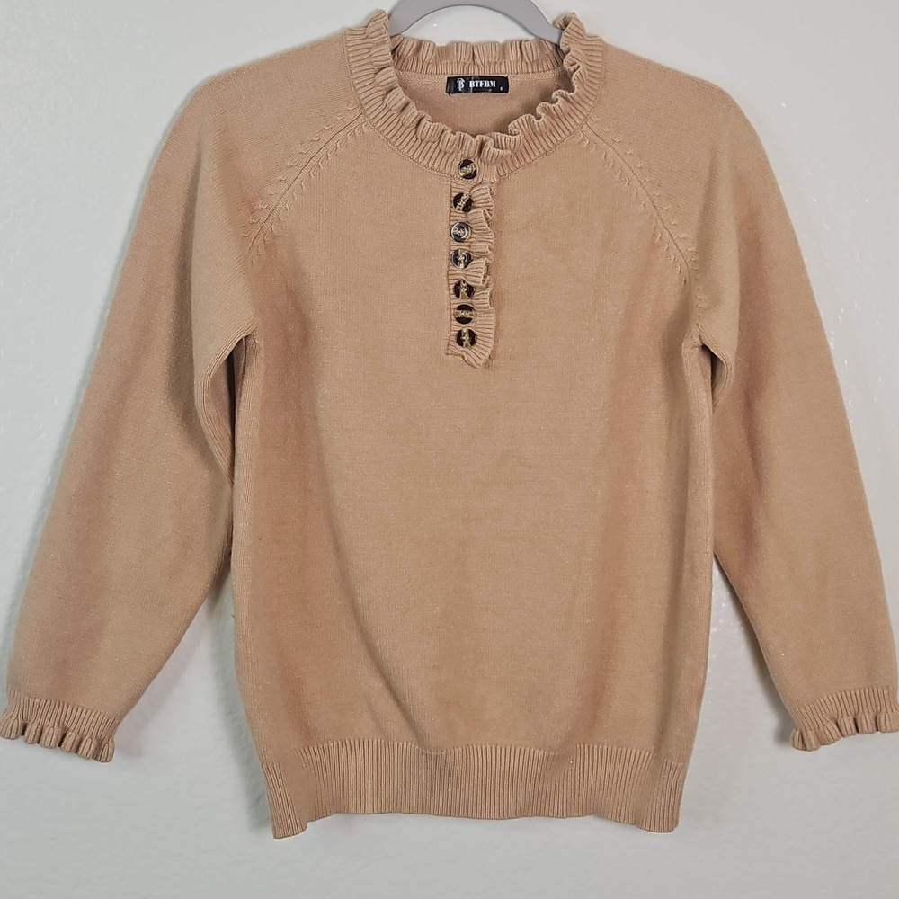 BTFBM Camel Ruffle Button Sweater S